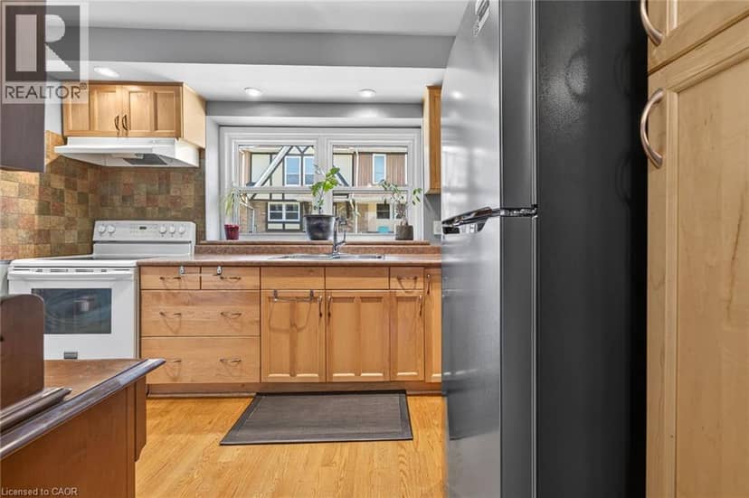 2252 UPPER MIDDLE Road Unit# 1 — photo 18 of 40