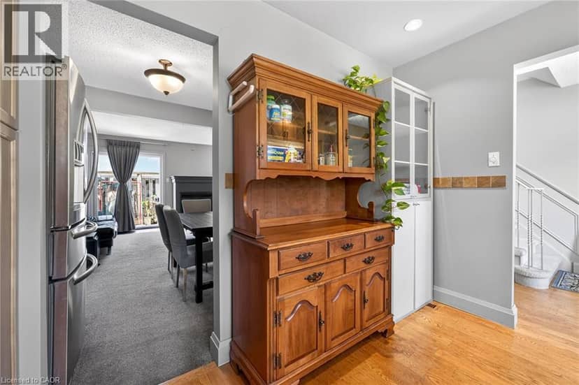 2252 UPPER MIDDLE Road Unit# 1 — photo 19 of 40
