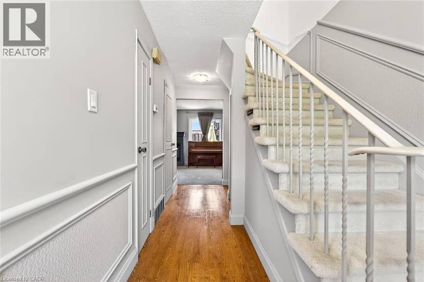 2252 UPPER MIDDLE Road Unit# 1 — photo 5 of 40