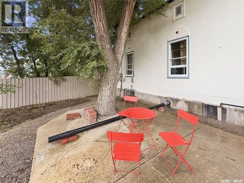 577 2nd AVENUE NE — photo 35 of 40