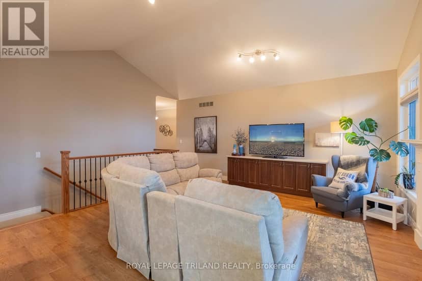 19 Erin Place — photo 14 of 40
