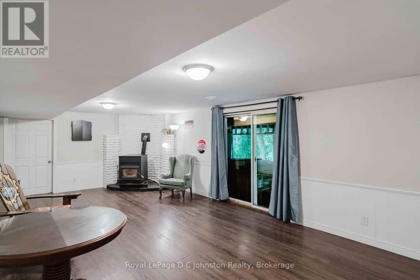 217 Albert Street — photo 23 of 40
