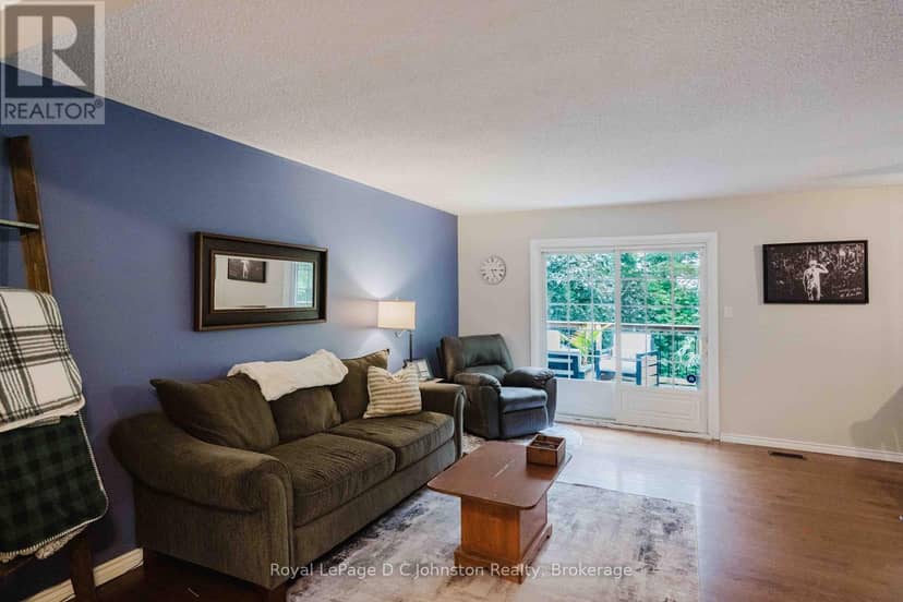 217 Albert Street — photo 6 of 40