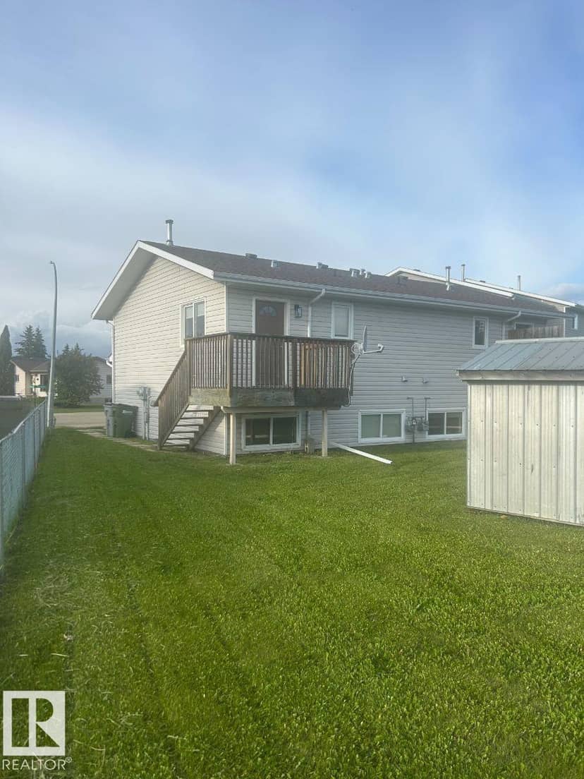 10503A 109 ST, Westlock, photo 3