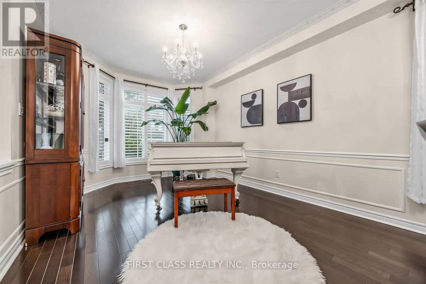 51 Gillings Street — photo 4 of 38