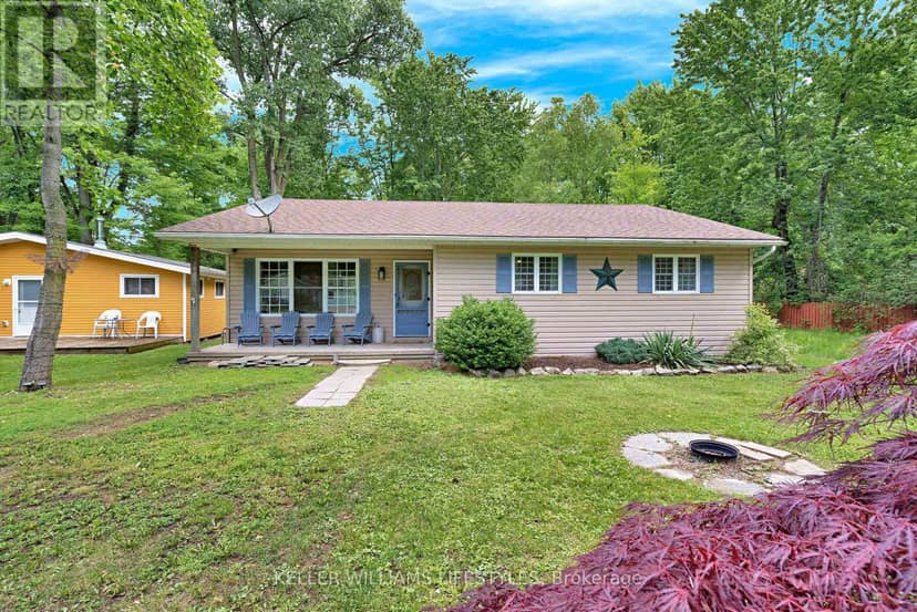 6238 London Road, Lambton Shores