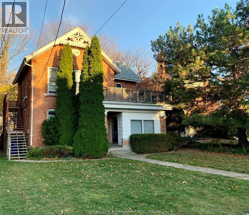135 William STREET South — photo 1 of 29