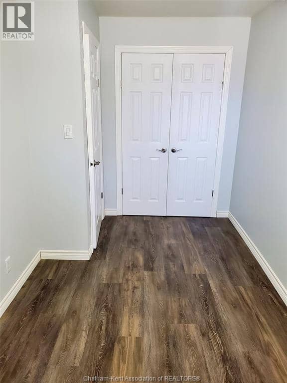 135 William STREET South — photo 21 of 29