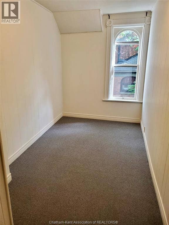 135 William STREET South — photo 28 of 29