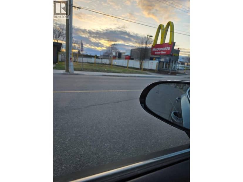 2017 VICTORIA STREET, Prince George, photo 5