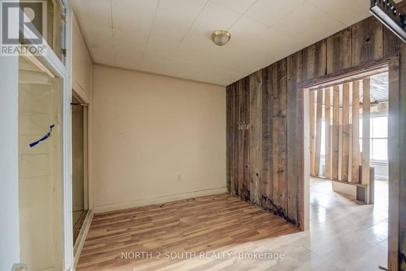 36 Norfolk Street S — photo 19 of 40