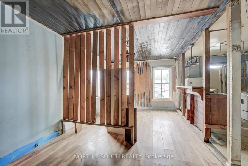 36 Norfolk Street S — photo 21 of 40