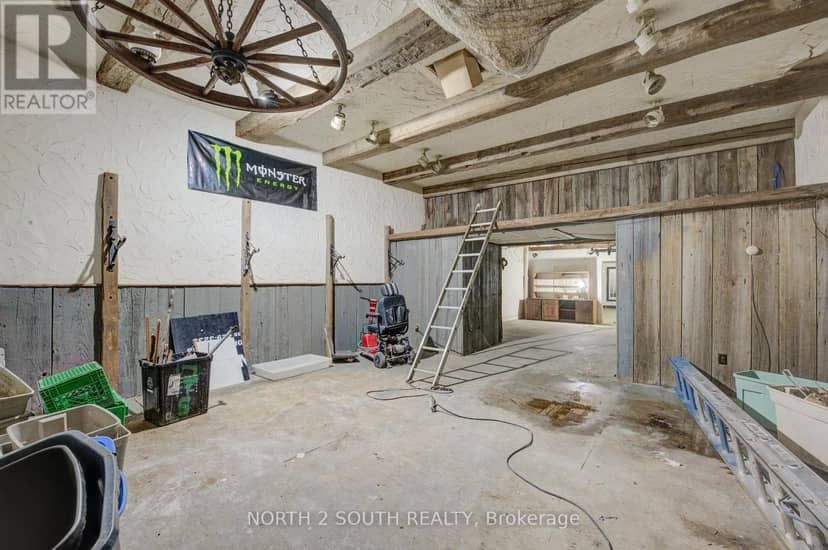 36 Norfolk Street S — photo 9 of 40