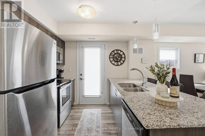 101 - 4 Anchorage Crescent — photo 13 of 40
