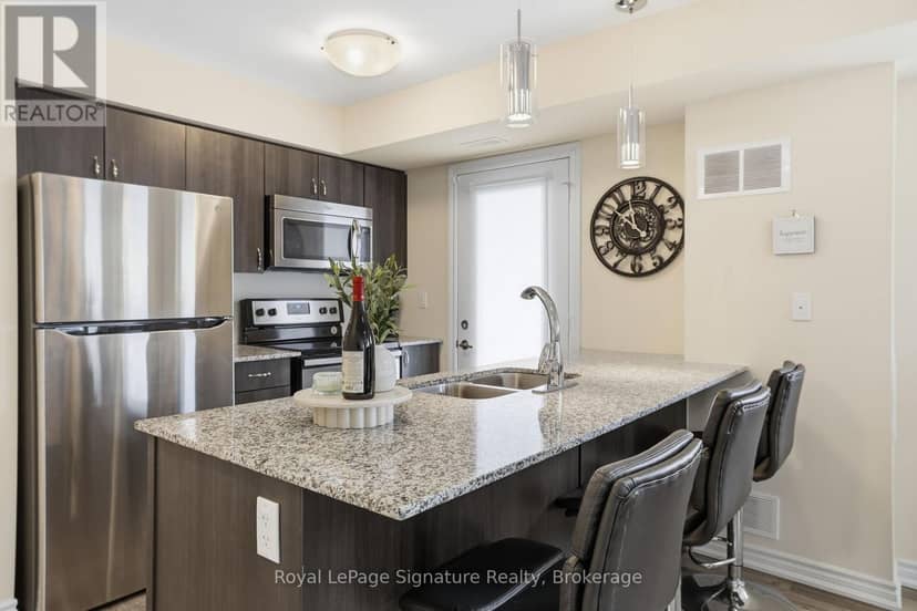101 - 4 Anchorage Crescent — photo 14 of 40