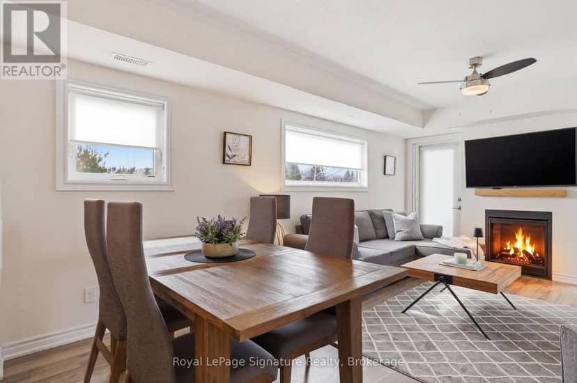 101 - 4 Anchorage Crescent — photo 18 of 40