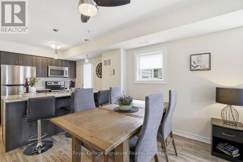 101 - 4 Anchorage Crescent — photo 20 of 40