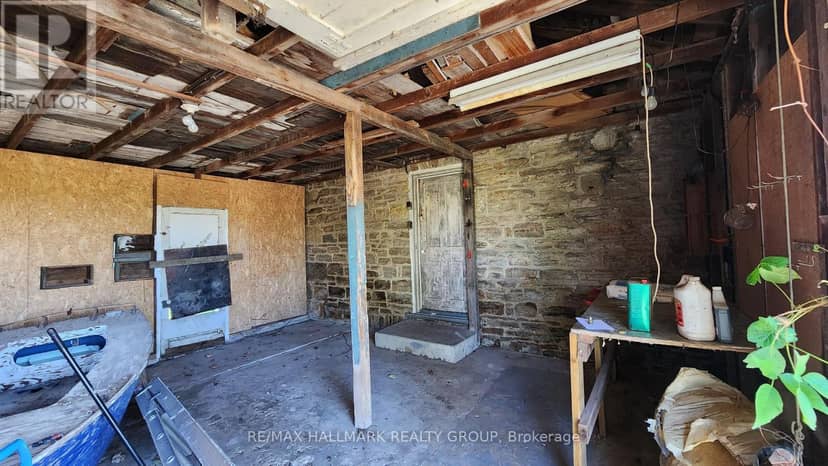 2429 Hiscocks Road — photo 15 of 40