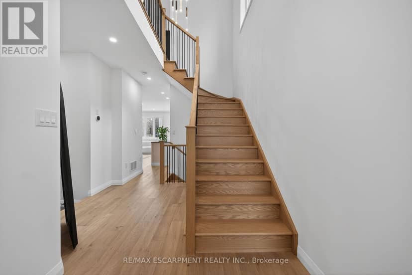 12 Shady Oaks Trail, Hamilton, photo 6