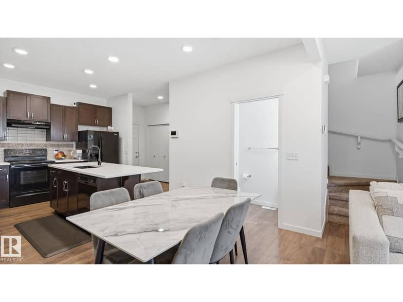 4318 Annett Cm SW — photo 11 of 37