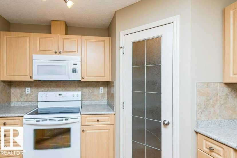 #229 21 Summerwood Dr — photo 33 of 40