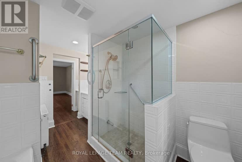 217 Melrose Avenue — photo 23 of 40