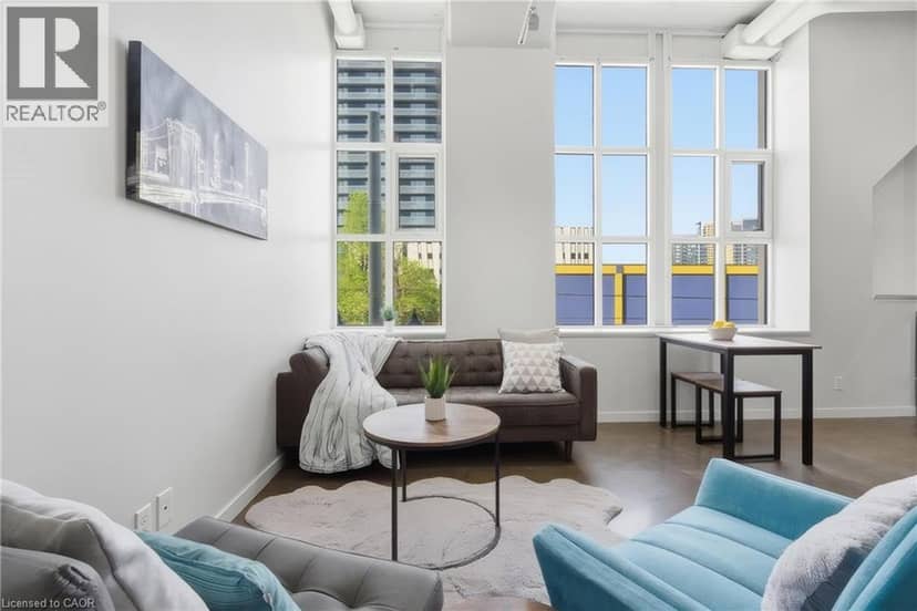 404 W KING Street W Unit# 212 — photo 1 of 40