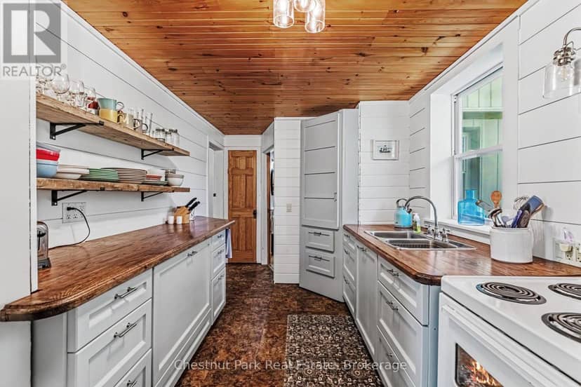 1248 Dorcas Bay Road — photo 15 of 40