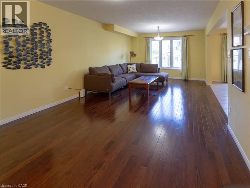 212 SLEAFORD Street — photo 7 of 40