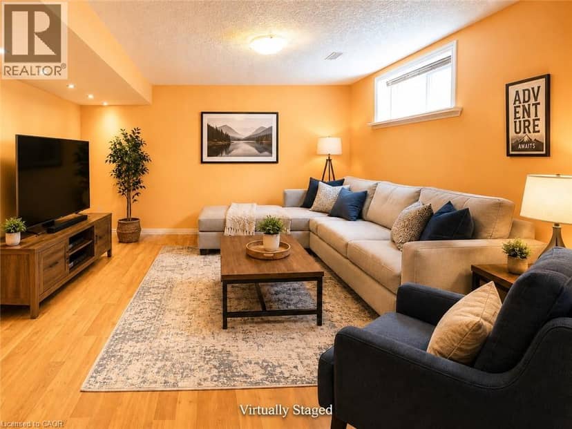 212 SLEAFORD Street — photo 34 of 40