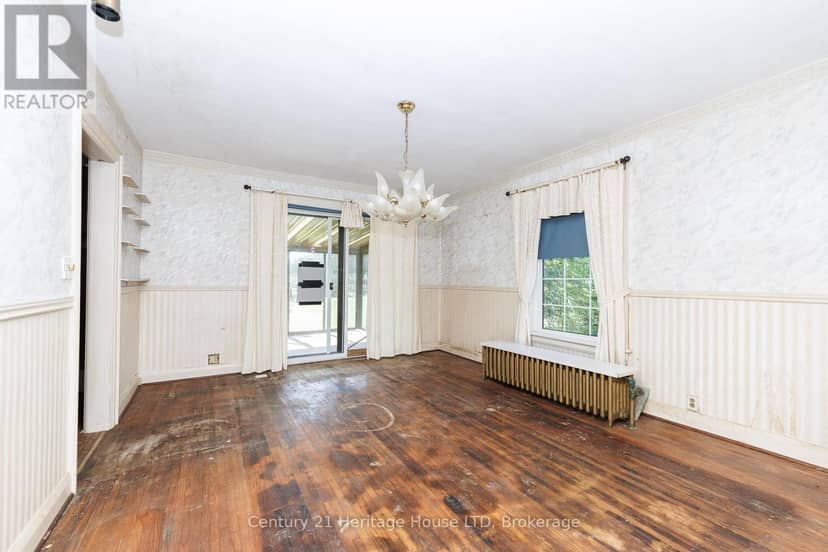 4723 Netherby Road — photo 13 of 40