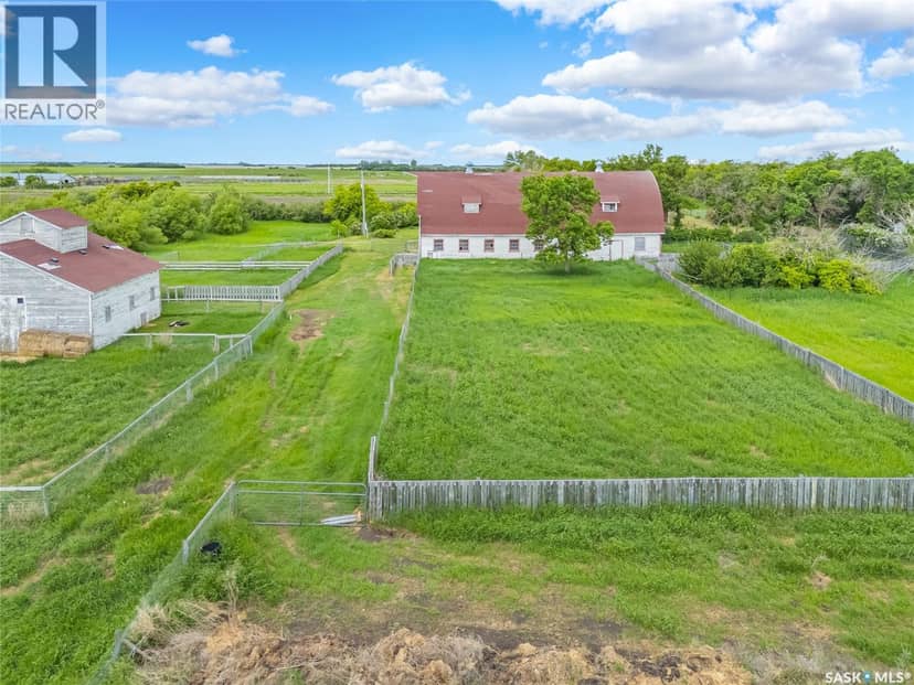 39355 Range Road 3062 — photo 4 of 40