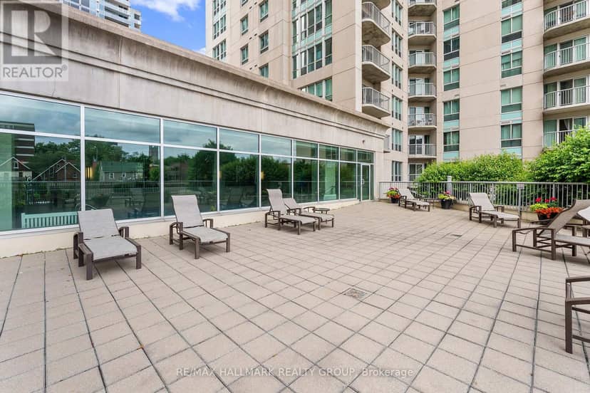 1702 - 200 Rideau Street — photo 36 of 40