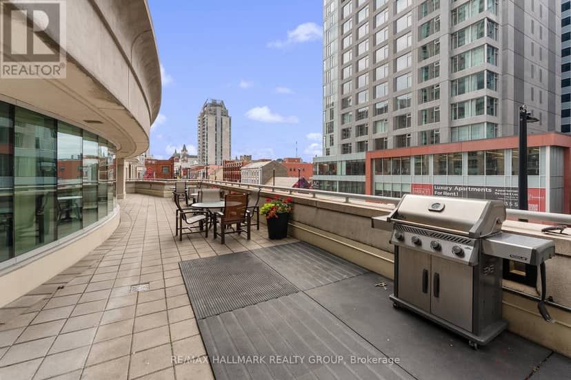 1702 - 200 Rideau Street — photo 37 of 40