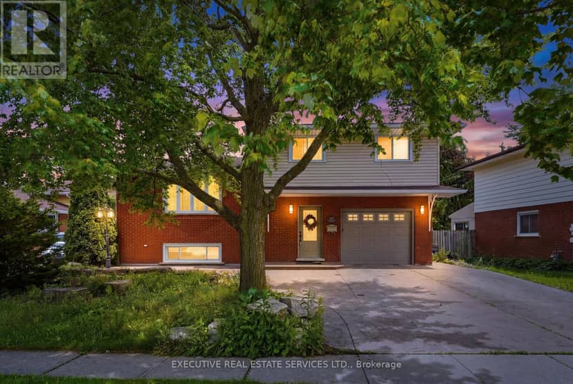 207 Christopher Drive — photo 3 of 40