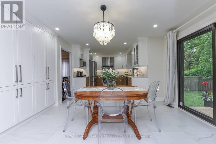 1338 Chalfield Drive — photo 16 of 40