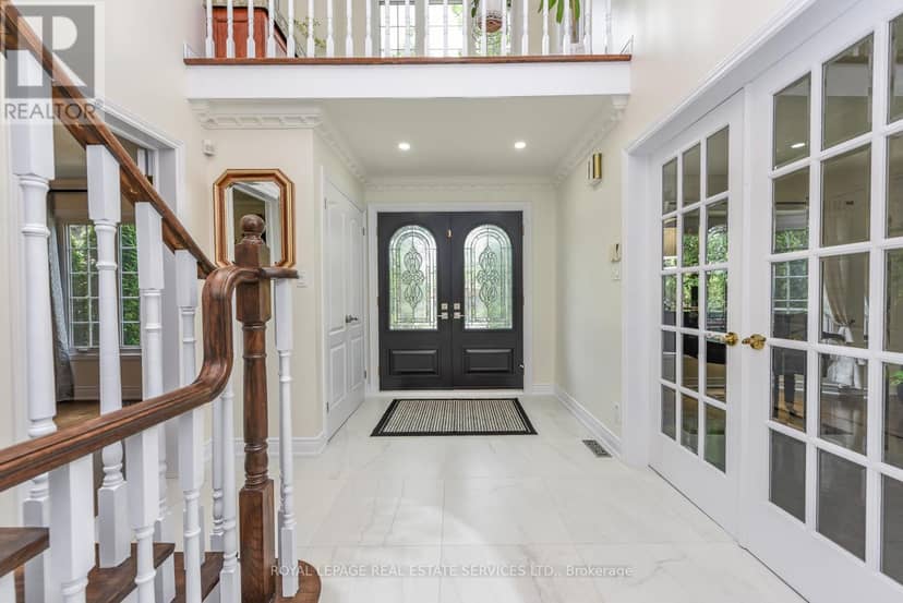 1338 Chalfield Drive — photo 4 of 40