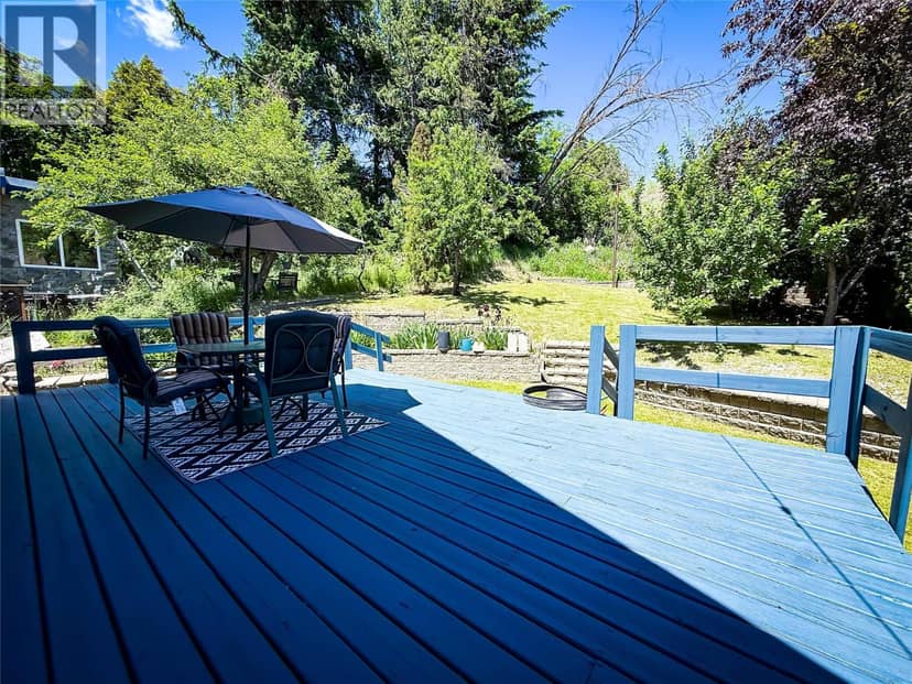 2246 Kootenay Avenue, Rossland, photo 4