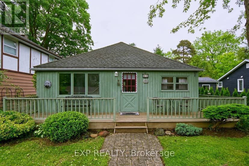 18 Tuyll Street — photo 1 of 40