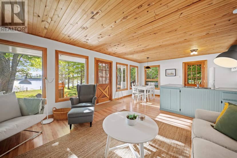 71 Pitt Island Road — photo 9 of 40