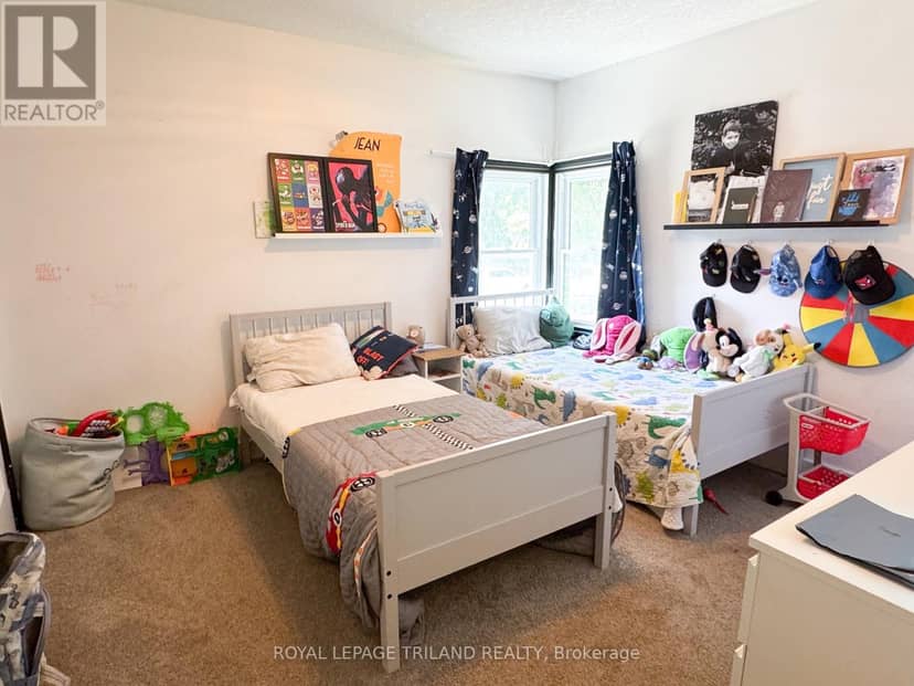 100 Sunset Drive — photo 10 of 28