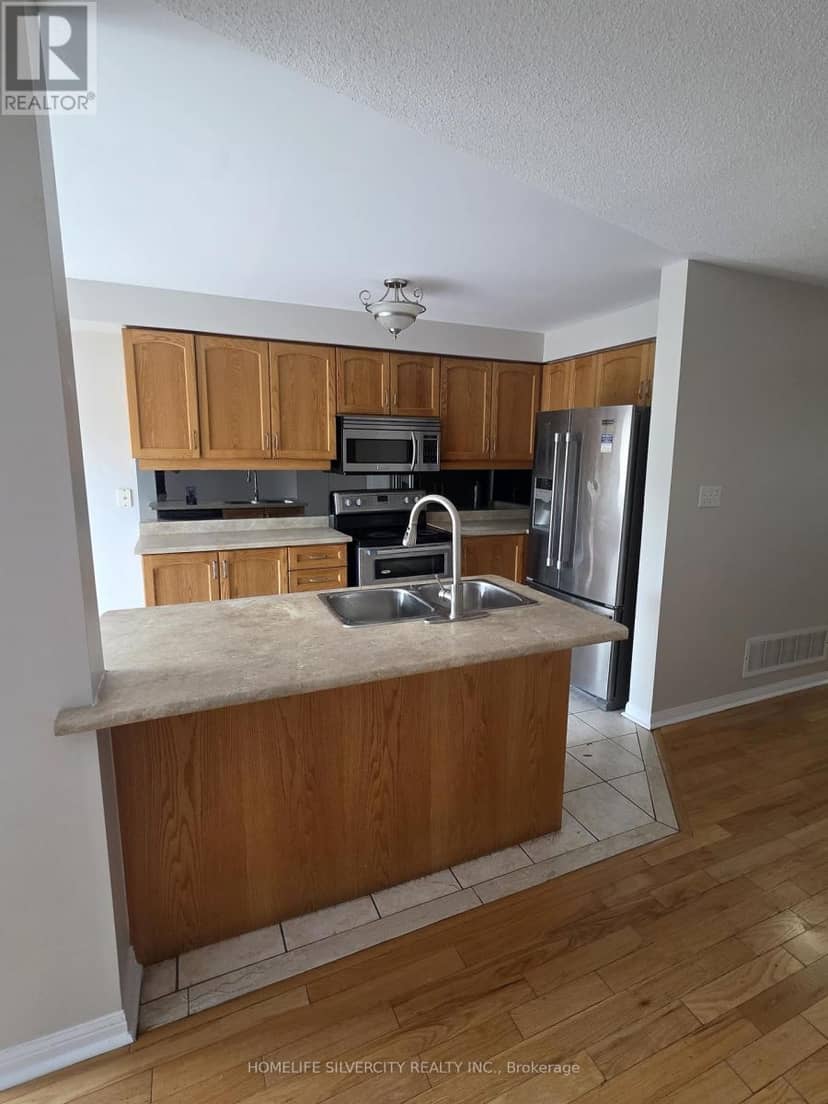 138 Tianalee Crescent, Brampton, photo 4