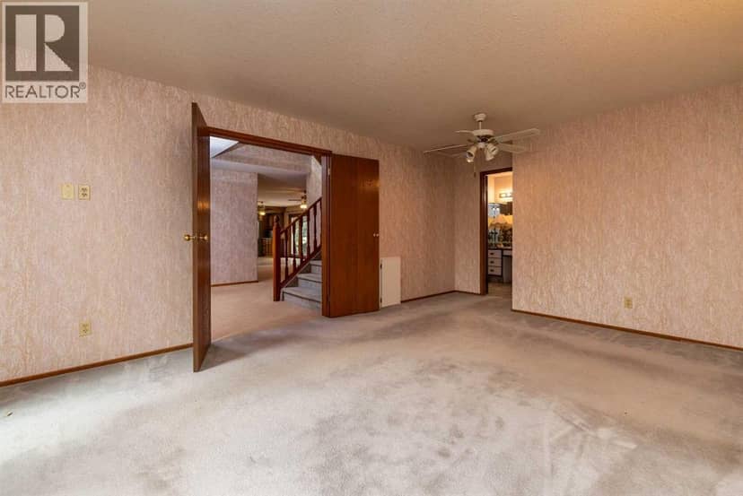 502 2 Street E — photo 16 of 40