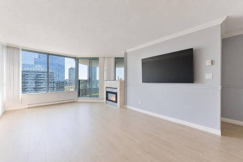 1806 13383 108 AVENUE, Surrey, photo 2
