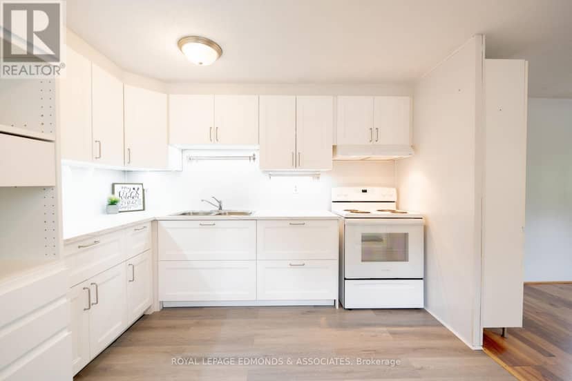 73 Pinehurst Estates — photo 10 of 22