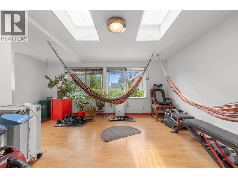 7429 FRASER STREET, Vancouver, photo 8