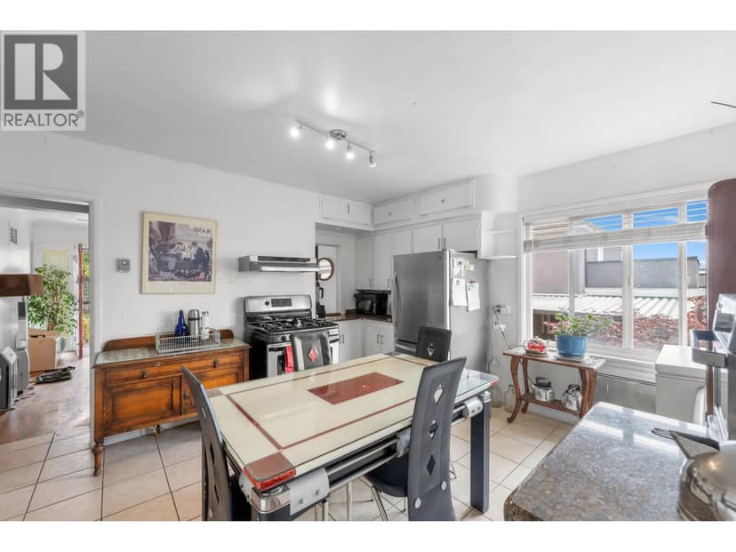 7429 FRASER STREET, Vancouver, photo 5