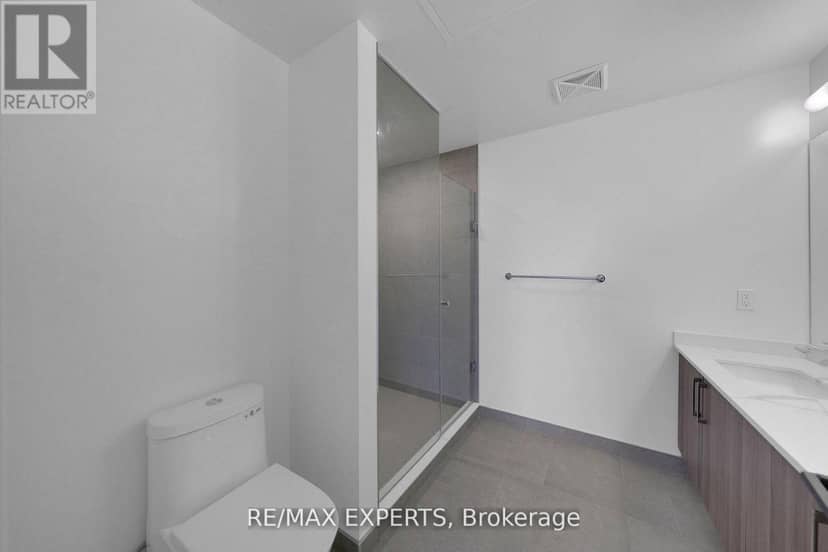 203 - 2075 King Road — photo 16 of 40