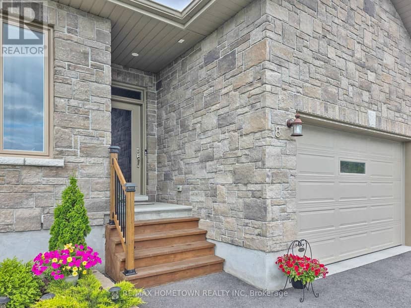 8 Billings Avenue W, South Dundas, photo 3