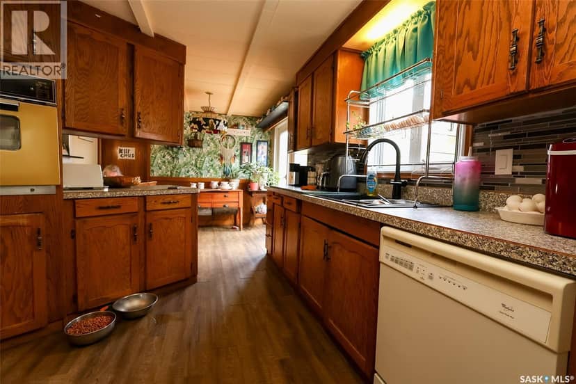 De Fehr Acres — photo 34 of 40